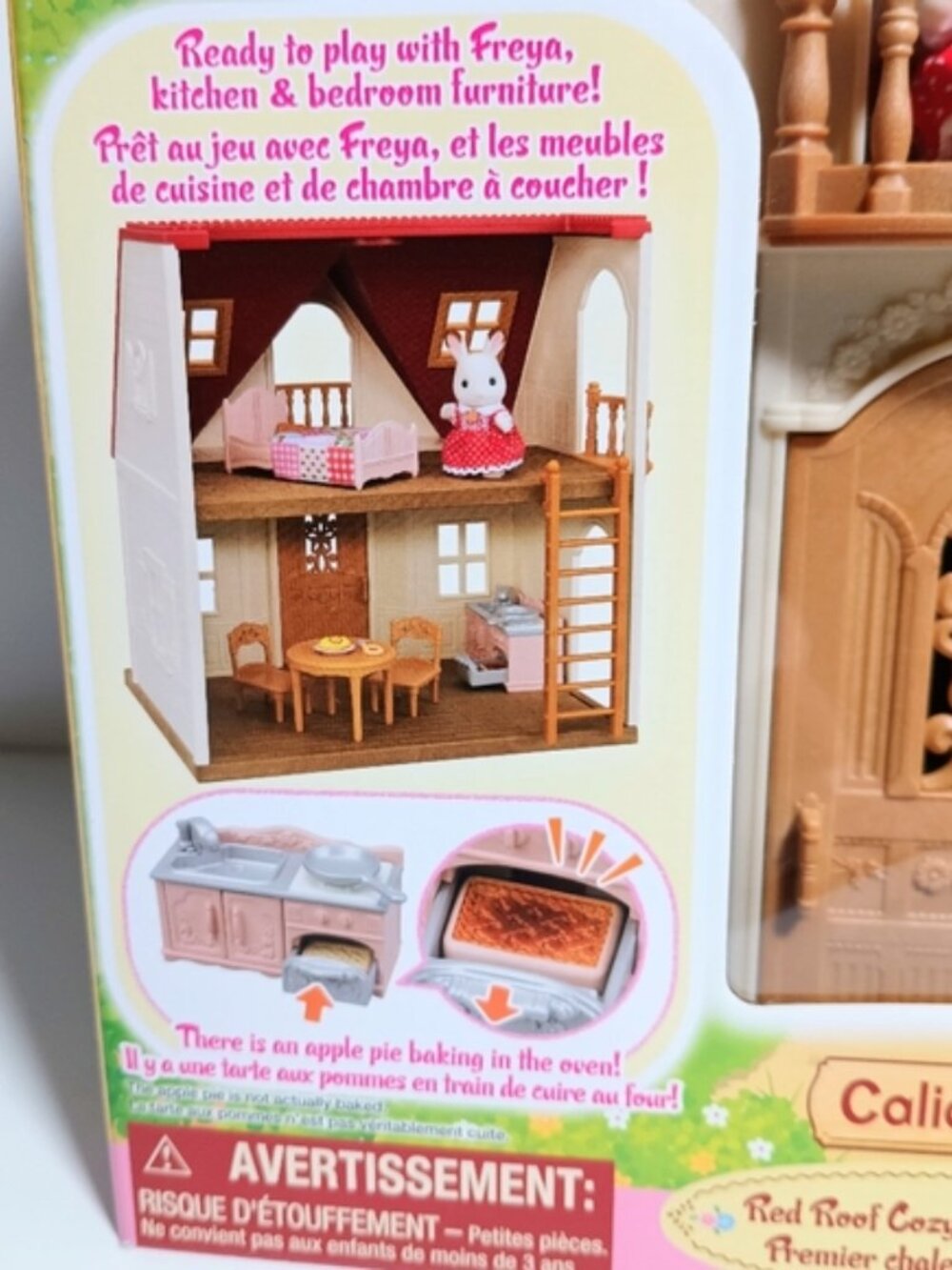 Calico Critters Red Roof Cozy Cottage Starter Home Dollhouse with Rabbit - Picture 3 of 8